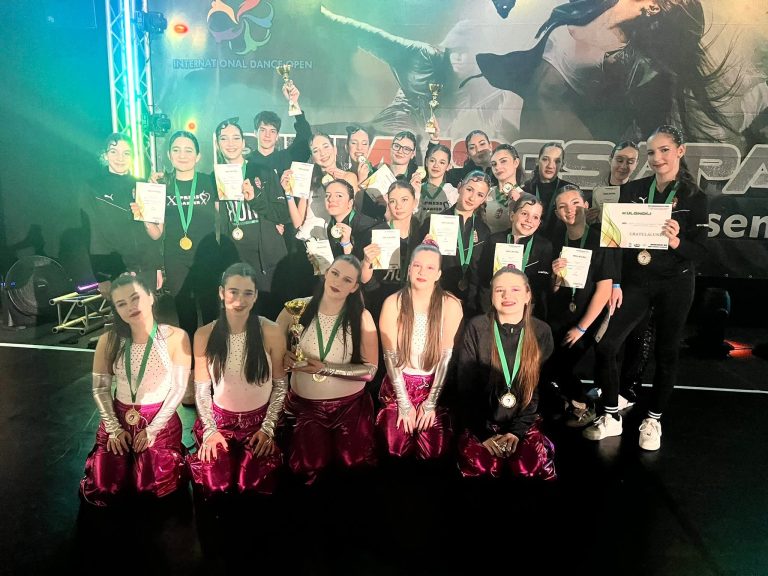 Aranyosan kezdte a versenyszezont az X-Press TSE